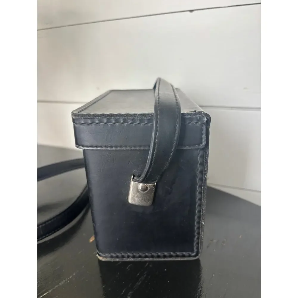 VTG Polaroid‎ Camera Black Leather Hard Case Flip Top Adjustable Shoulder Strap